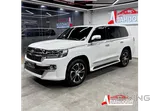 Toyota Land Cruiser GXR 2021 V8